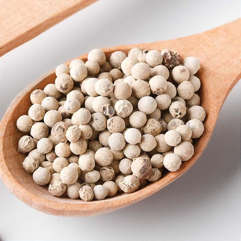 Pimenta Branca em Grão 100g – Sabor Intenso e Versatilidade na sua Cozinha!