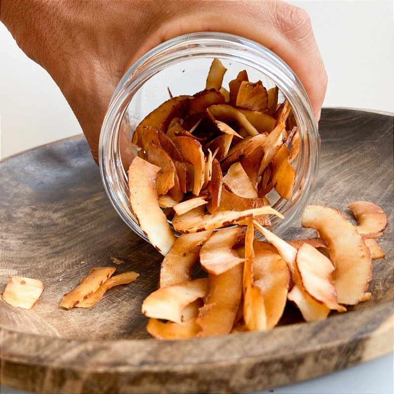 Chips de Coco - Lascas Tostadas e Nutritivas | O Lanche Saudável Que Você Merece